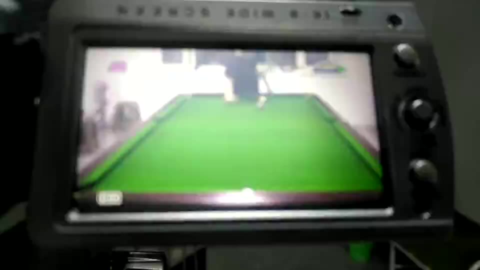 推白球练习让我找到自己的大问题，我的肘关节内扣我竟然一直都不知道，难怪我总拧头皱眉咬牙，原来是出杆不直造成的。通过dv录制推白球，让我发现了自己的不足，目前正在纠正肌肉记忆中。感谢老师指导点评。