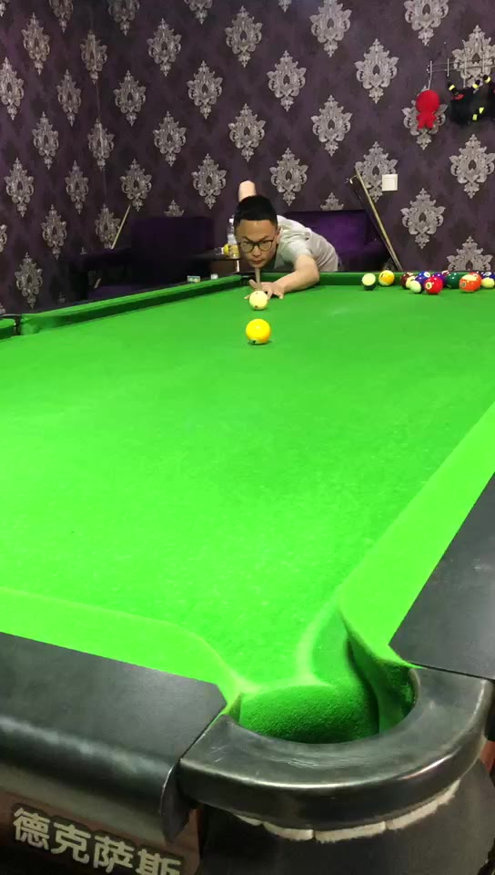 教练动作有什么问题吗，为什么低杆感觉好难