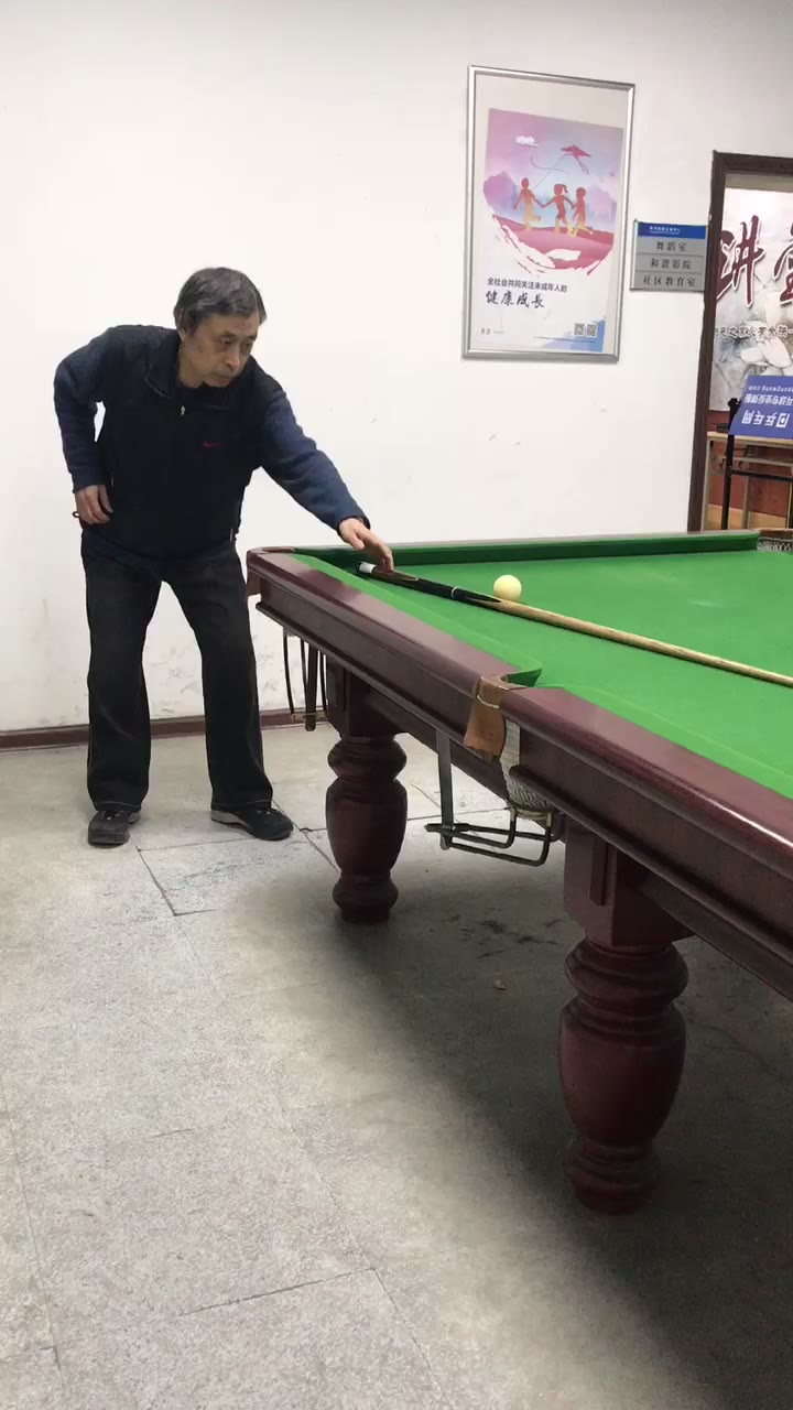 请教练看一下我的问题在哪里，请您指教！