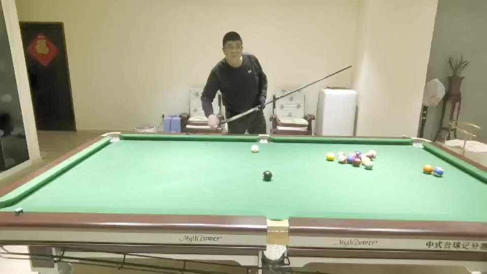 中袋左右两侧十度各五个，请老师审核。