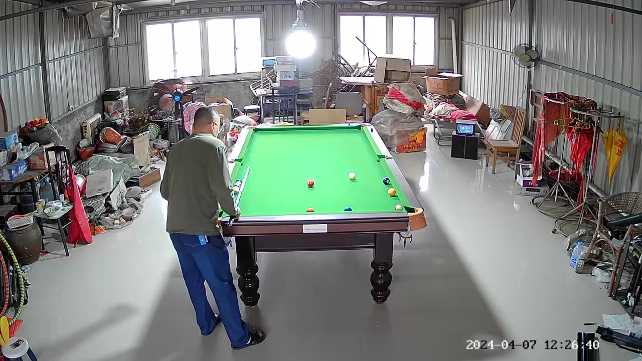 老师，我打杆的时候喵点在母球中间往下一点点可是分离角还是小于90度 是出杆速度不够还是延伸太长了，中杆90度分离角打法的诀窍是在于哪里我再练习几天